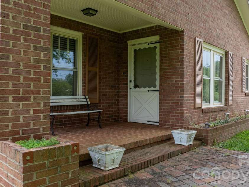 316 Drexel Road, Morganton, NC 28655.  MLS# CAR4414904, YatesRealty ID 3633. Covered front porch
