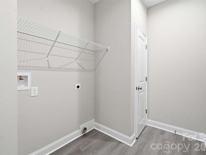 354 Hart Street, Heath Springs, SC 29058.  MLS# CAR4392578, YatesRealty ID 36331. 