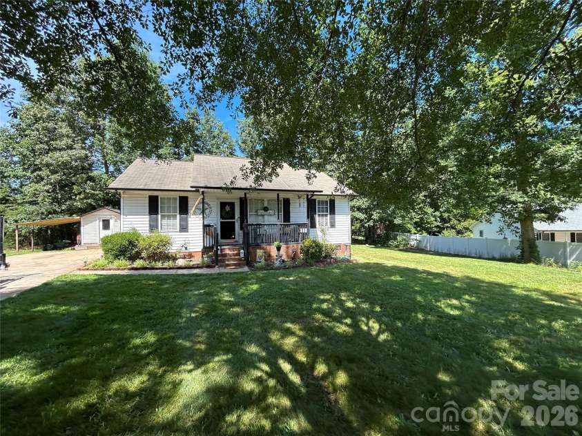 143 Allendale Street, Lincolnton, NC 28092.  MLS# CAR4393779, YatesRealty ID 36335. 