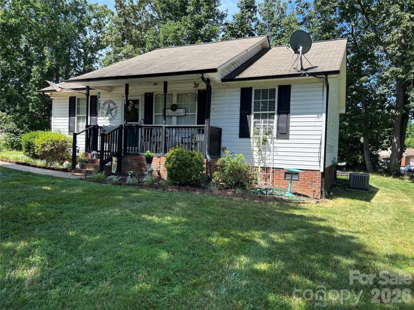143 Allendale Street, Lincolnton, NC 28092.  MLS# CAR4393779, YatesRealty ID 36335. 