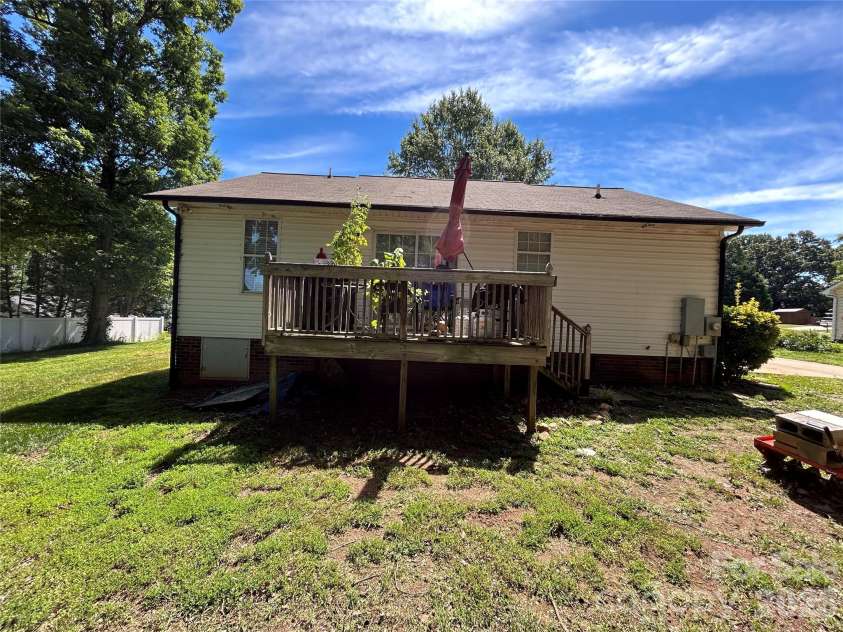 143 Allendale Street, Lincolnton, NC 28092.  MLS# CAR4393779, YatesRealty ID 36335. 