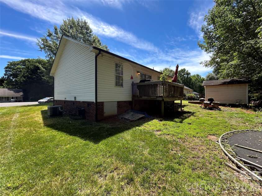 143 Allendale Street, Lincolnton, NC 28092.  MLS# CAR4393779, YatesRealty ID 36335. 