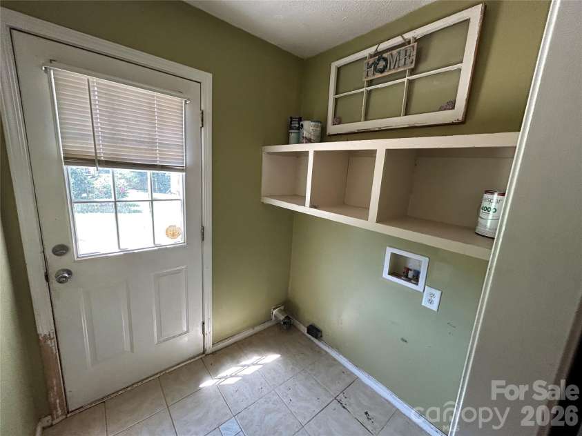 143 Allendale Street, Lincolnton, NC 28092.  MLS# CAR4393779, YatesRealty ID 36335. 