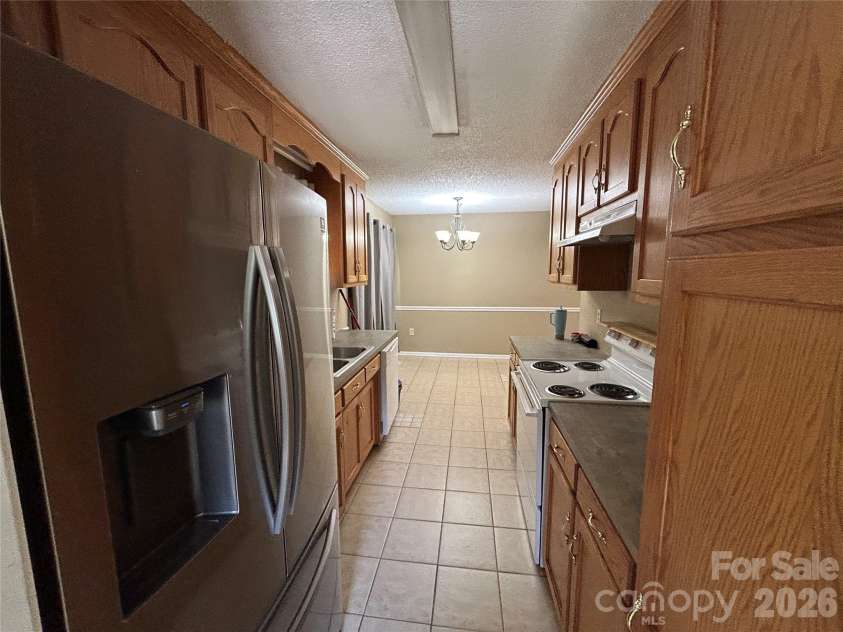 143 Allendale Street, Lincolnton, NC 28092.  MLS# CAR4393779, YatesRealty ID 36335. 