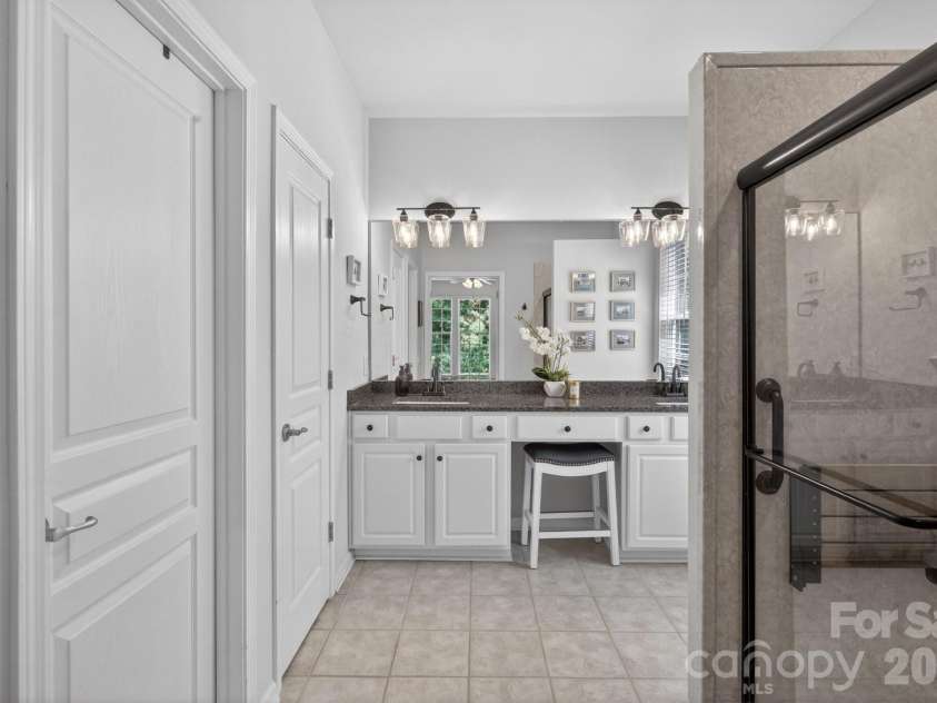 1265 Hamburg Court, Waxhaw, NC 28173.  MLS# CAR4382070, YatesRealty ID 36336. Large walk-in-closet