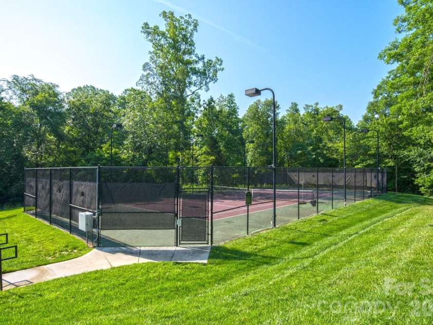 1265 Hamburg Court, Waxhaw, NC 28173.  MLS# CAR4382070, YatesRealty ID 36336. Tennis & Pickleball
