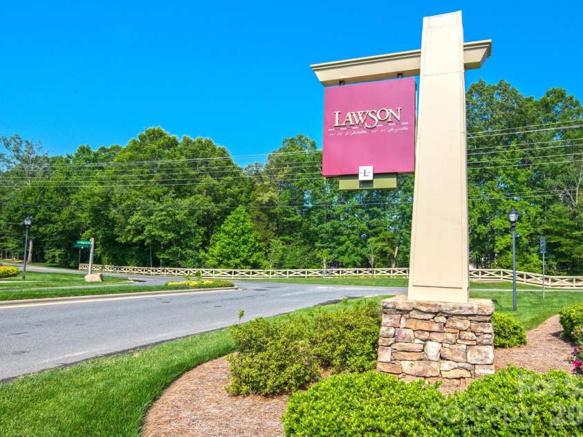 1265 Hamburg Court, Waxhaw, NC 28173.  MLS# CAR4382070, YatesRealty ID 36336. Welcome to Lawson!