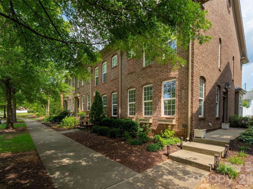 11201 Cedar Walk Lane, Charlotte, NC 28277.  MLS# CAR4399690, YatesRealty ID 36337. 