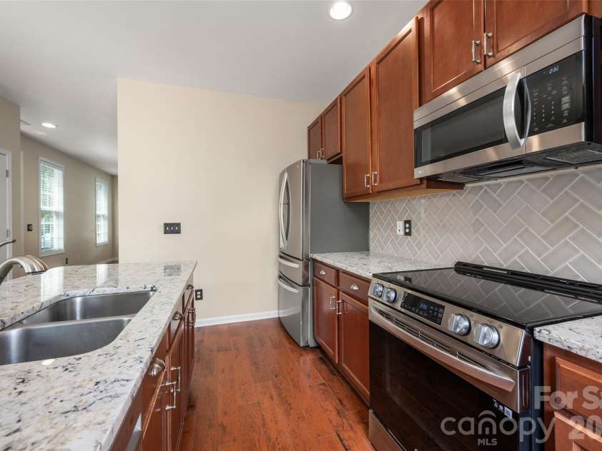11201 Cedar Walk Lane, Charlotte, NC 28277.  MLS# CAR4399690, YatesRealty ID 36337. 
