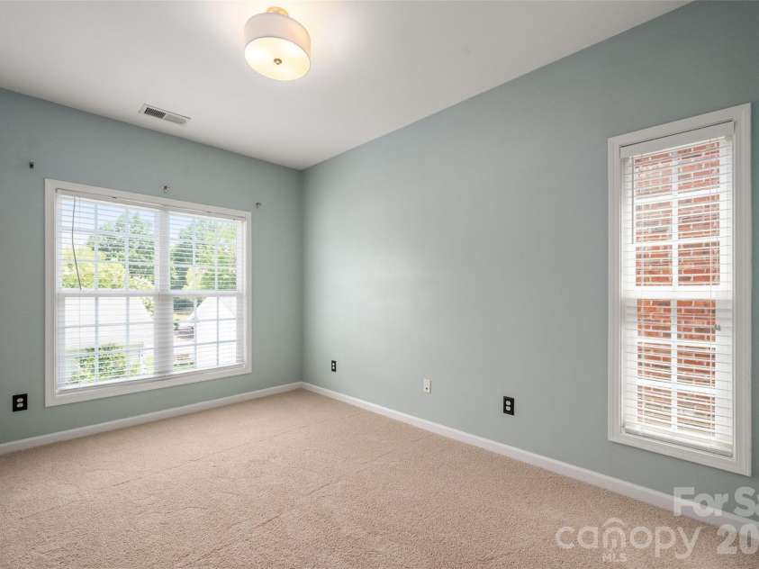 11201 Cedar Walk Lane, Charlotte, NC 28277.  MLS# CAR4399690, YatesRealty ID 36337. 
