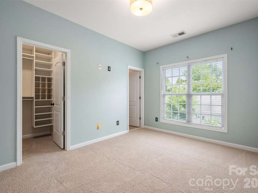 11201 Cedar Walk Lane, Charlotte, NC 28277.  MLS# CAR4399690, YatesRealty ID 36337. 