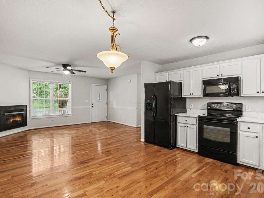 2466 Wilderness Lane, Lenoir, NC 28645.  MLS# CAR4396381, YatesRealty ID 36338. 