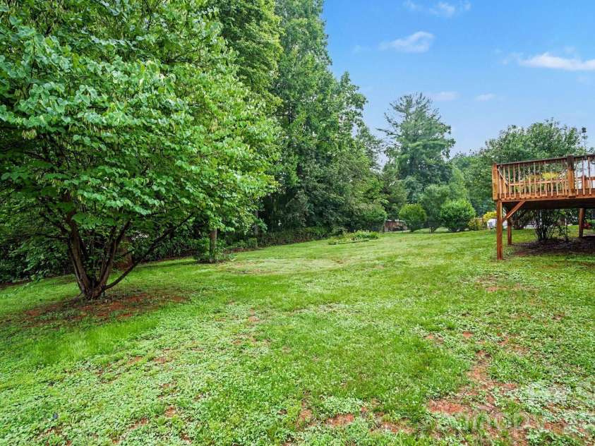2466 Wilderness Lane, Lenoir, NC 28645.  MLS# CAR4396381, YatesRealty ID 36338. 