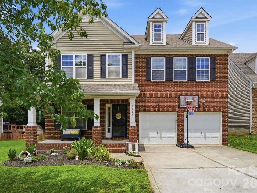 1034 Canopy Drive, Indian Trail, NC 28079.  MLS# CAR4399954, YatesRealty ID 36339. 