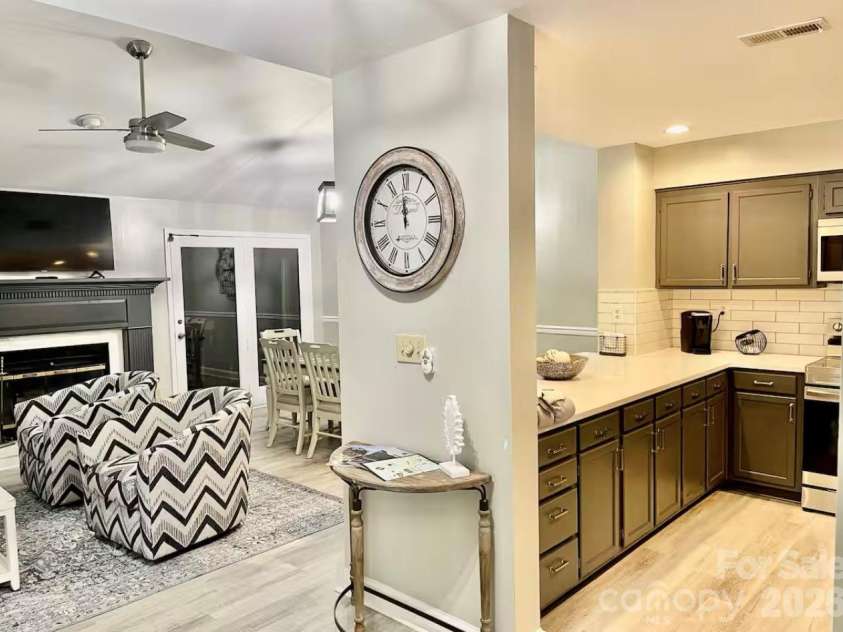 155 Quail Cove Boulevard, Lake Lure, NC 28746.  MLS# CAR4354303, YatesRealty ID 3634. 