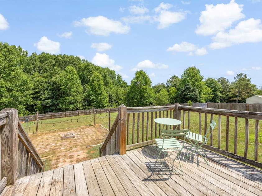 118 Alexandra Drive, Shelby, NC 28150.  MLS# CAR4399841, YatesRealty ID 36340. 