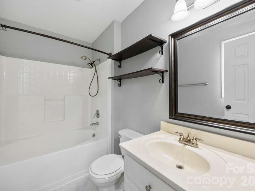 118 Alexandra Drive, Shelby, NC 28150.  MLS# CAR4399841, YatesRealty ID 36340. Primary bathroom