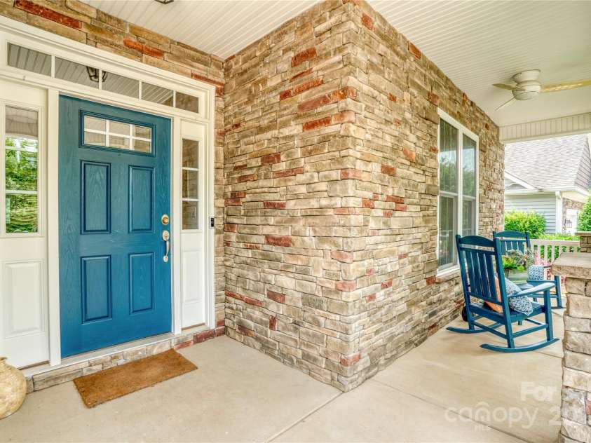 12910 Meetinghouse Drive, Cornelius, NC 28031.  MLS# CAR4266302, YatesRealty ID 36342. 
