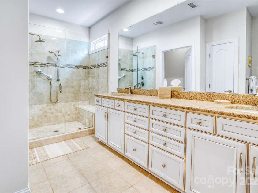 12910 Meetinghouse Drive, Cornelius, NC 28031.  MLS# CAR4266302, YatesRealty ID 36342. 