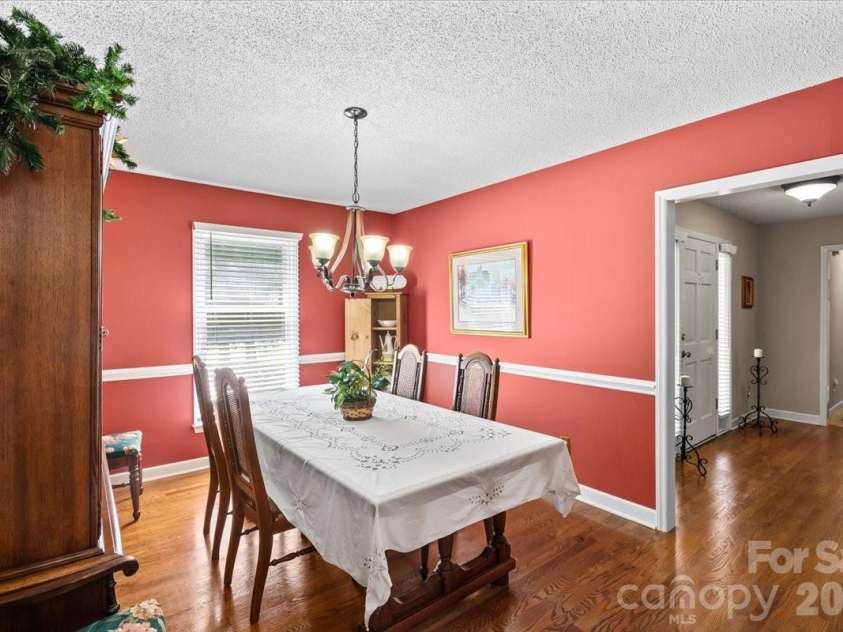 14410 Youngblood Road, Charlotte, NC 28278.  MLS# CAR4402143, YatesRealty ID 36344. 