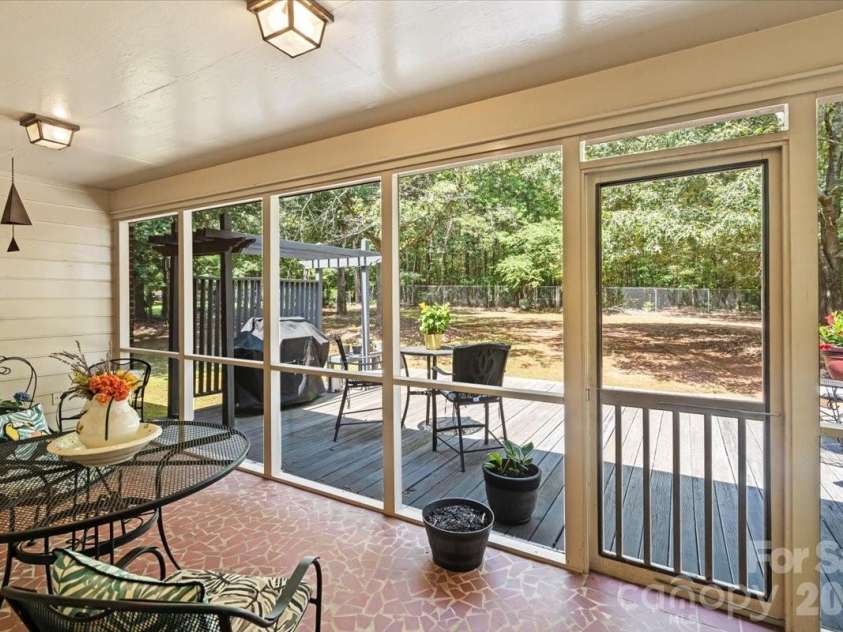 14410 Youngblood Road, Charlotte, NC 28278.  MLS# CAR4402143, YatesRealty ID 36344. 
