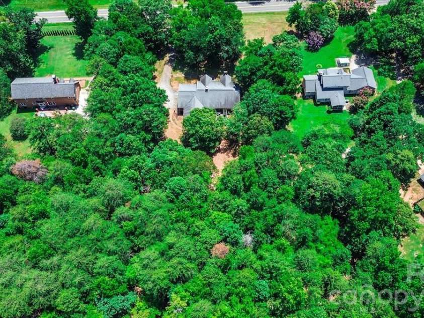 14410 Youngblood Road, Charlotte, NC 28278.  MLS# CAR4402143, YatesRealty ID 36344. 