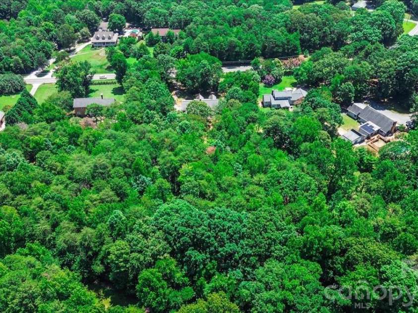 14410 Youngblood Road, Charlotte, NC 28278.  MLS# CAR4402143, YatesRealty ID 36344. 