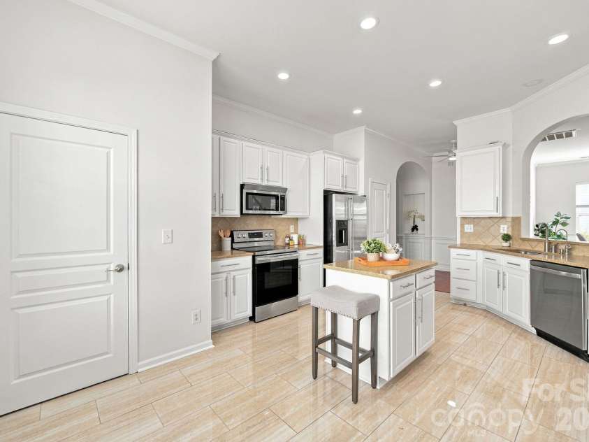 87423 Edsen Court, Lancaster, SC 29720.  MLS# CAR4414813, YatesRealty ID 36348. 