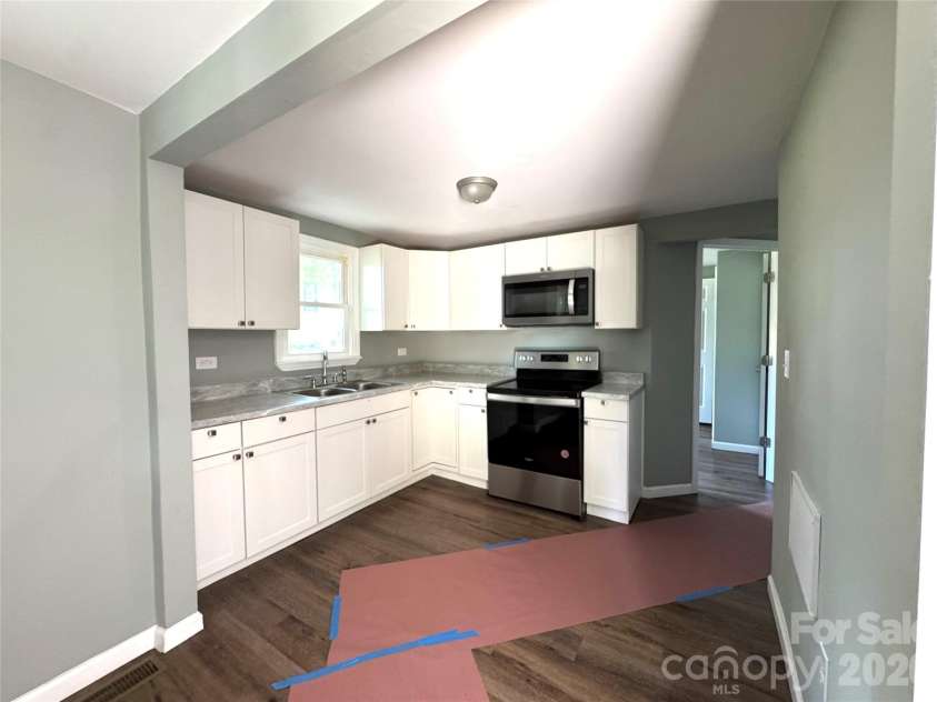 1010 A-B Tennessee Street, Kannapolis, NC 28083.  MLS# CAR4251634, YatesRealty ID 3635. 