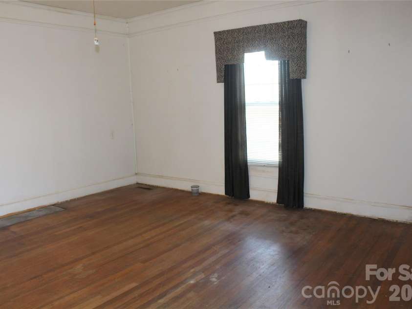 113 Williams Way, Morganton, NC 28655.  MLS# CAR4343952, YatesRealty ID 3635. 