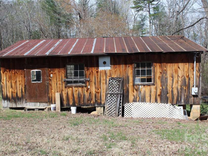 113 Williams Way, Morganton, NC 28655.  MLS# CAR4343952, YatesRealty ID 3635. 