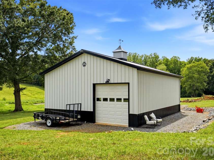 2399 Blackburn Bridge Road, Maiden, NC 28650.  MLS# CAR4399764, YatesRealty ID 36350. 