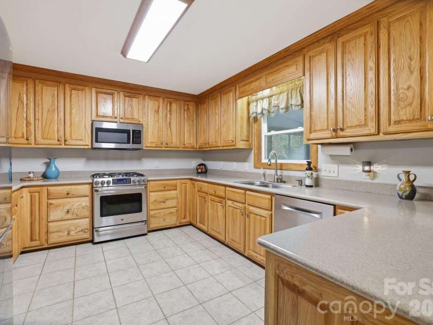 1916 Mcintyre Road, Wingate, NC 28174.  MLS# CAR4402641, YatesRealty ID 36353. 