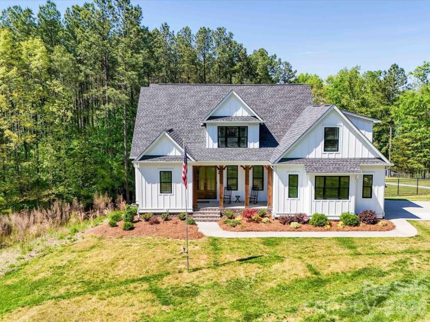 4588 Rinaldo Road, York, SC 29745.  MLS# CAR4399337, YatesRealty ID 36354. 