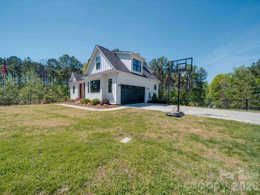 4588 Rinaldo Road, York, SC 29745.  MLS# CAR4399337, YatesRealty ID 36354. 