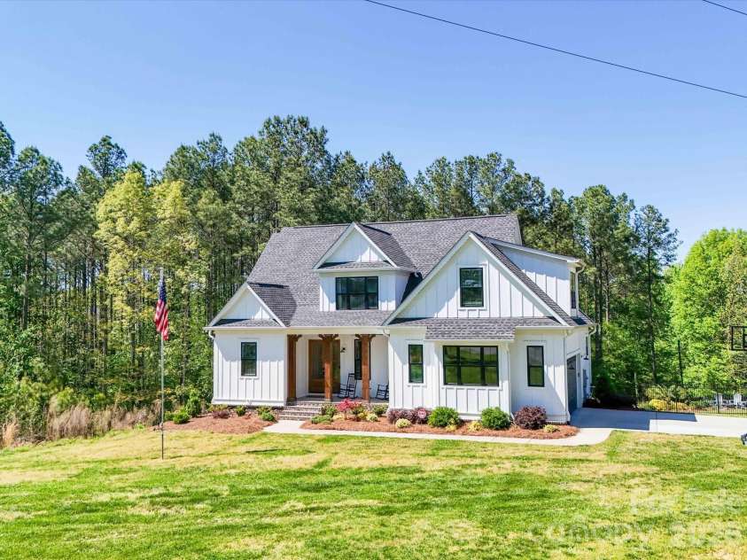 4588 Rinaldo Road, York, SC 29745.  MLS# CAR4399337, YatesRealty ID 36354. 