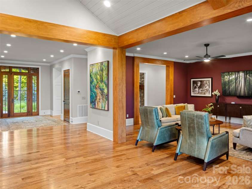 334 Walnut Valley Parkway, Arden, NC 28704.  MLS# CAR4383245, YatesRealty ID 36357. 