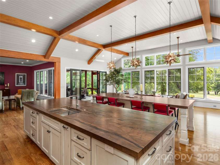 334 Walnut Valley Parkway, Arden, NC 28704.  MLS# CAR4383245, YatesRealty ID 36357. 