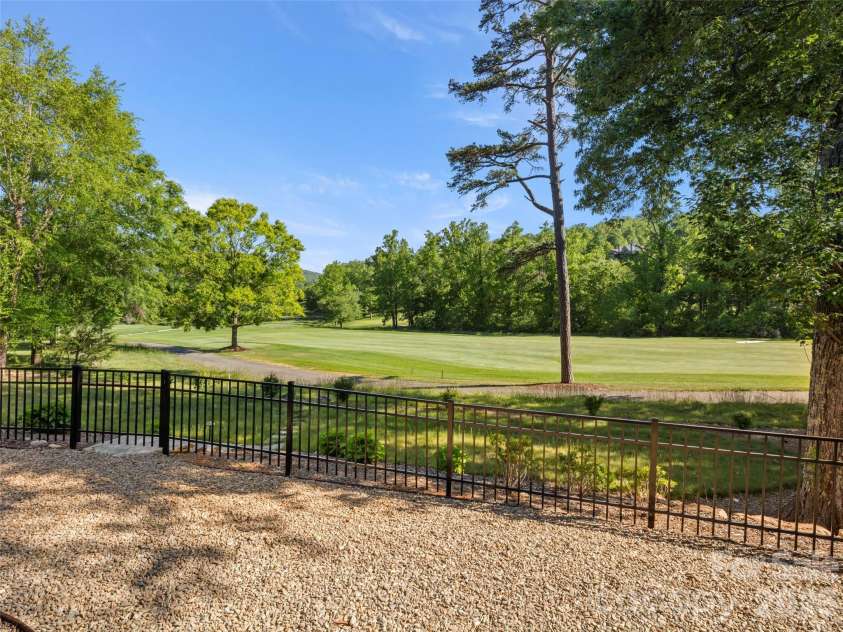 334 Walnut Valley Parkway, Arden, NC 28704.  MLS# CAR4383245, YatesRealty ID 36357. 
