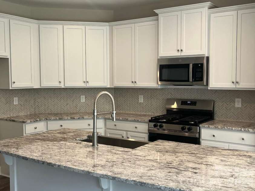 456 Allen Drive, Concord, NC 28027.  MLS# CAR4400128, YatesRealty ID 36359. Kitchen