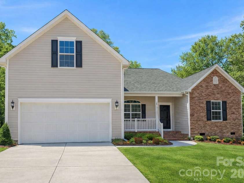 456 Allen Drive, Concord, NC 28027.  MLS# CAR4400128, YatesRealty ID 36359. New 4 BR 3 BA Ranch 1/4 Acre Crawl Space 2 Car Garage