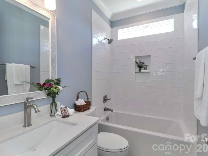 4265 Candlewood Drive, Sherrills Ford, NC 28673.  MLS# CAR4350411, YatesRealty ID 3636. 