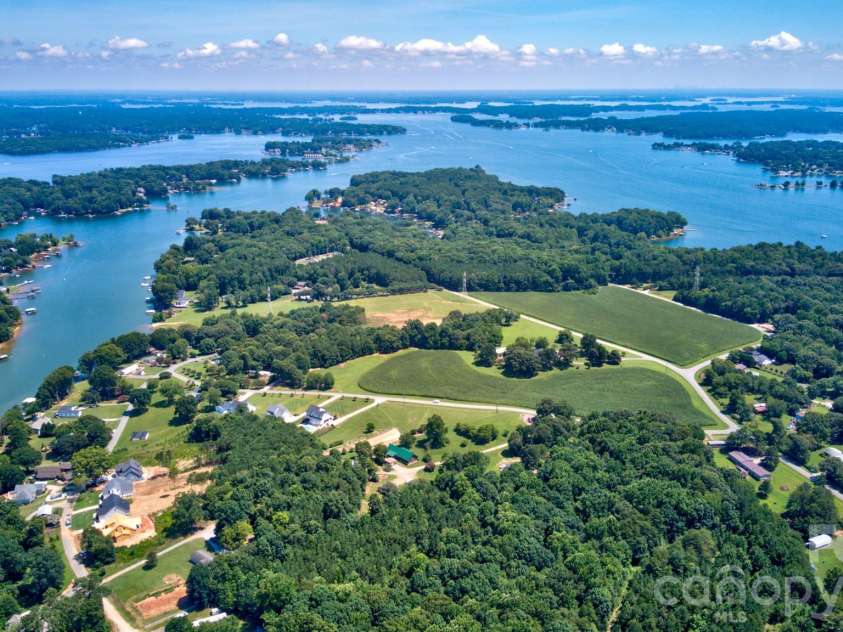 4265 Candlewood Drive, Sherrills Ford, NC 28673.  MLS# CAR4350411, YatesRealty ID 3636. Experience the ultimate lake lifestyle with this impeccably located home, offering direct access to the water and all the wonderful activities that come with it.