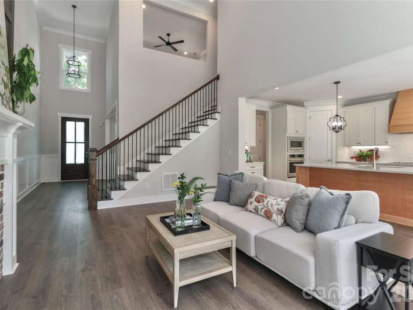 4265 Candlewood Drive, Sherrills Ford, NC 28673.  MLS# CAR4350411, YatesRealty ID 3636. Step inside to a bright, open floor plan with soaring ceilings and abundant natural light.