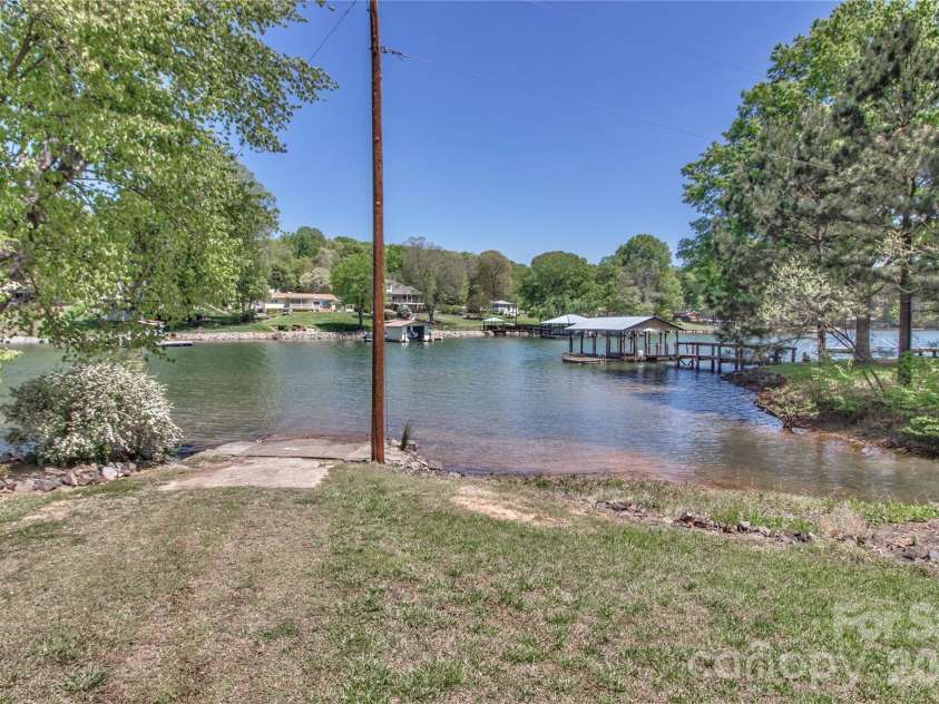 4265 Candlewood Drive, Sherrills Ford, NC 28673.  MLS# CAR4350411, YatesRealty ID 3636. This home offers the distinct advantage of convenient community lake access.