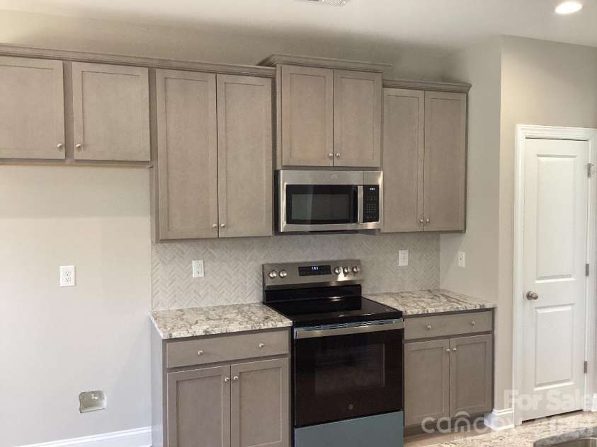 458 Allen Drive, Concord, NC 28027.  MLS# CAR4399612, YatesRealty ID 36360. Kitchen
