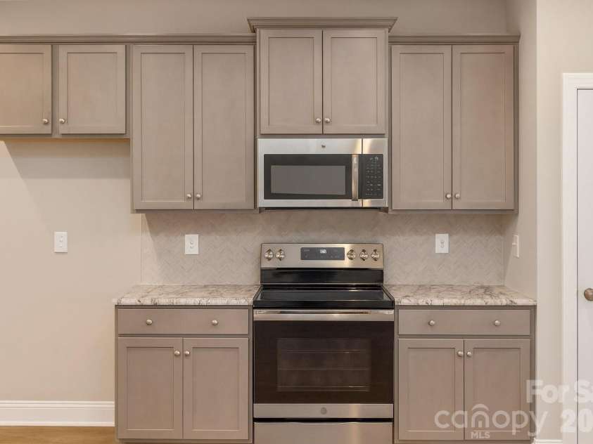 458 Allen Drive, Concord, NC 28027.  MLS# CAR4399612, YatesRealty ID 36360. Kitchen with Upgraded 42