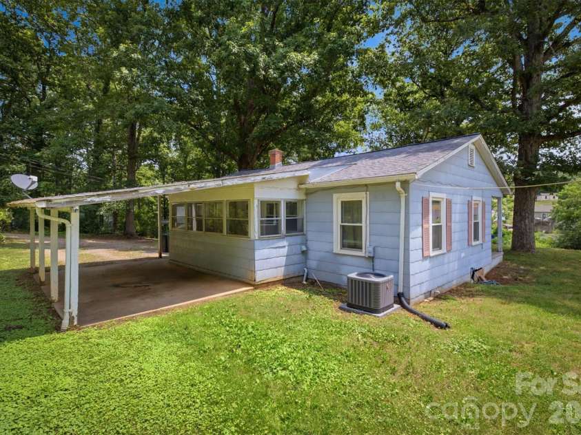 3769 Cameron Place, Hudson, NC 28638.  MLS# CAR4401629, YatesRealty ID 36361. 