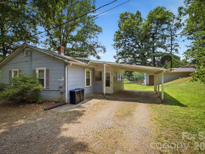 3769 Cameron Place, Hudson, NC 28638.  MLS# CAR4401629, YatesRealty ID 36361. 