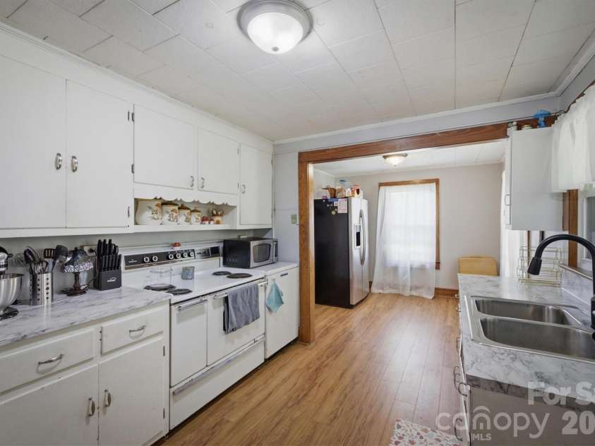 3769 Cameron Place, Hudson, NC 28638.  MLS# CAR4401629, YatesRealty ID 36361. 